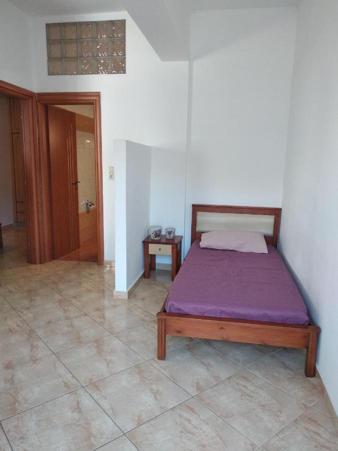 Ton Mari Apartments Palaiochora Luaran gambar